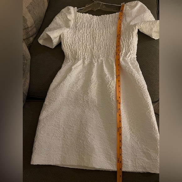 Elliatt Feminise White Puff Sleeve‎ Textured Mini Dress Size Medium - Picture 16 of 16